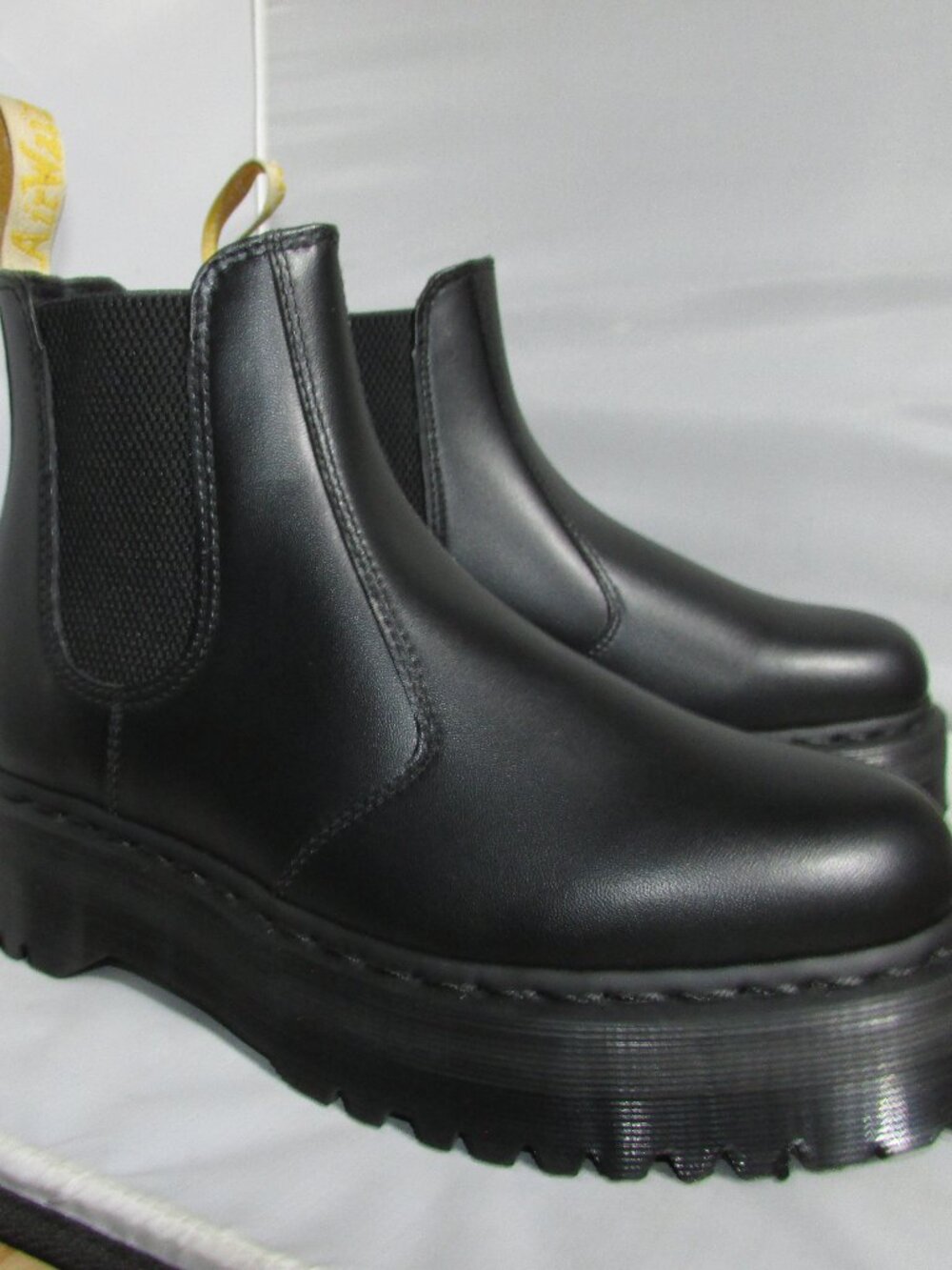 Dr. Martens V 2976 Quad Chelsea Boots Black Felix Rub Off Size 9USM New NO BOX